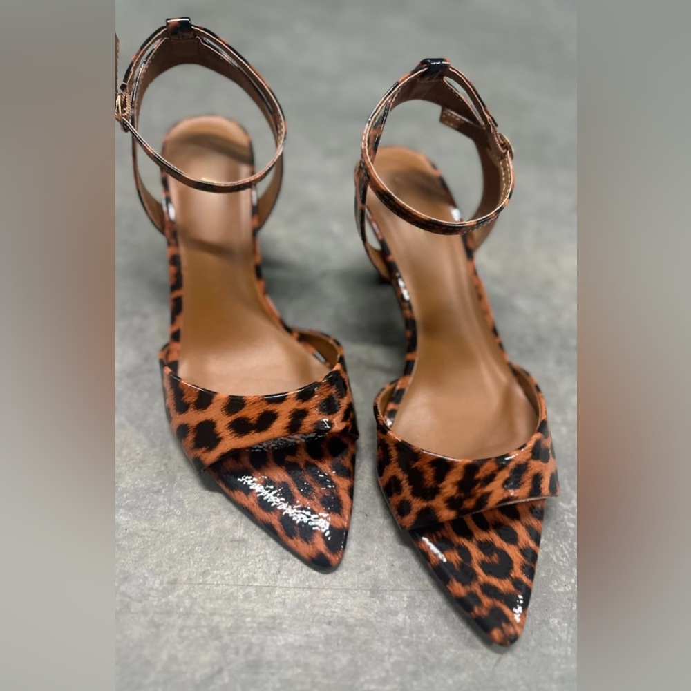 🆕 Women's Leopard Print Kitten Heels with Ankle Strap
